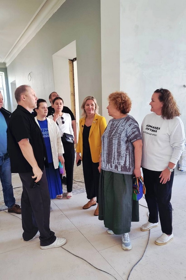 Общественники проверили ход капремонта сыктывкарской гимназии Общественники проверили ход капремонта сыктывкарской гимназии.