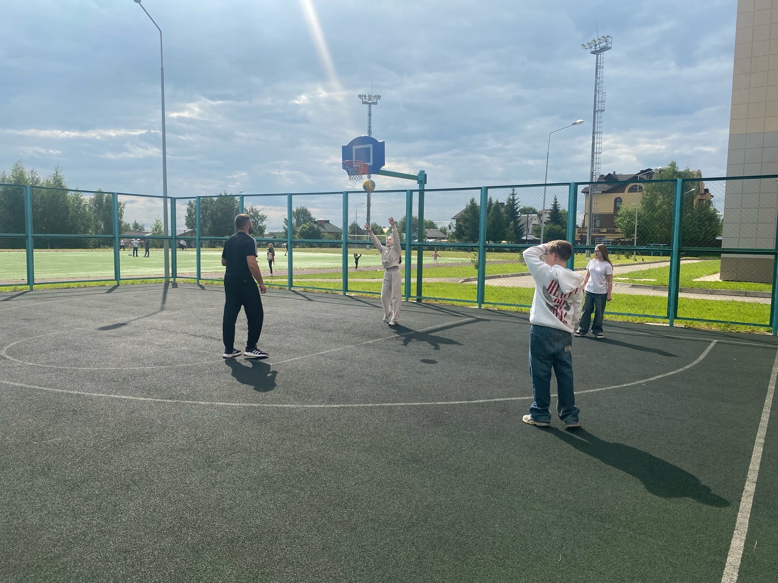 14 - июня: игры, спорт, новые знания.