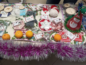 Гимназисты, родители, учителя и гости стали активными участниками благотворительной ярмарки "Сундучок добра"..