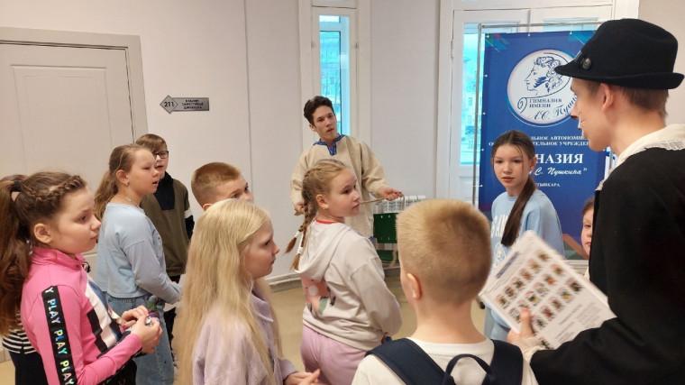 28 мая здание гимназии на Советской, 14 распахнула свои двери учащимся начальных классов в рамках «Пушкинского фестиваля»..
